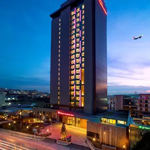 Hotel Hilton Garden Atatuerk Airport ****
